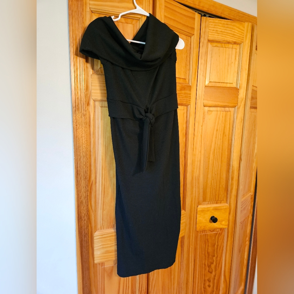 Vici ribbed black off shoulder dress Large